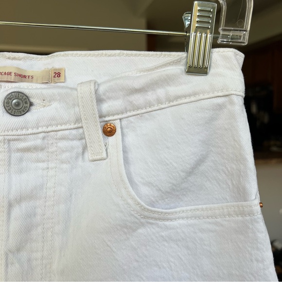 Levi's Ribcage Shorts - Picture 5 of 10